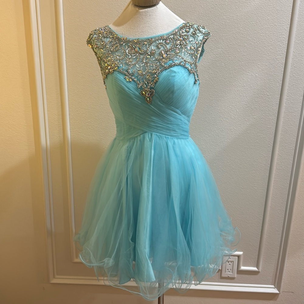 Cocktai short dress Aqua size 6
